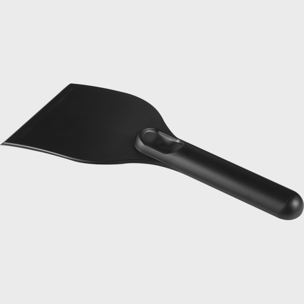 PDP - chillylargerecycledplasticicescraper square grey background