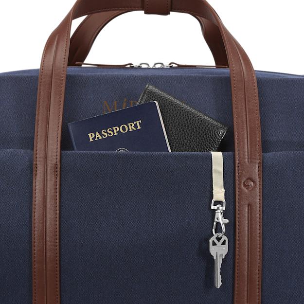 PDP - samsonitevirtuosawheeledduffel square #00000000 background