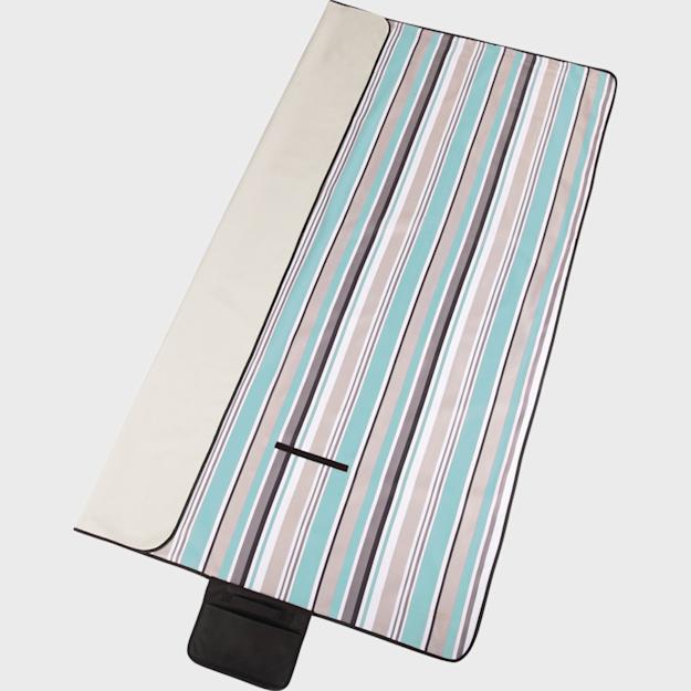 PDP - oversizedstripedpicnicandbeachblanket square grey background