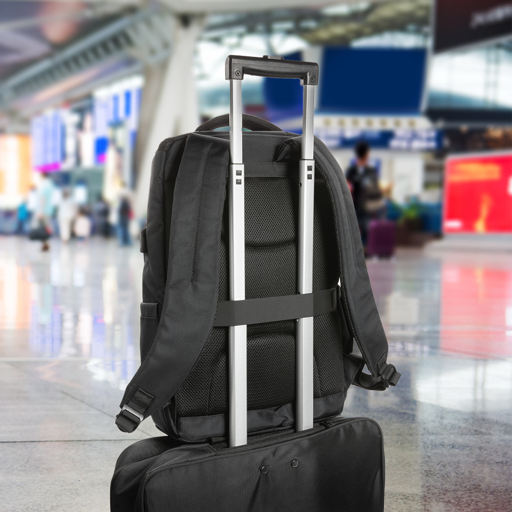 Swiss Peak AWARE™ RPET Voyager 15.6" laptop bag PDP Copy 4.png