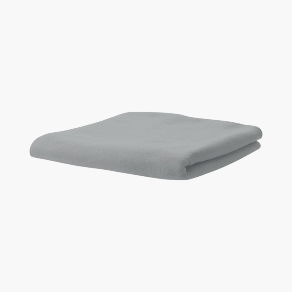 PDP - stavengerfleeceblanket square #F8F8F8 background