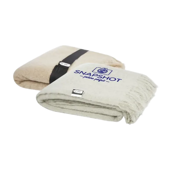 BI - Blankets and Picnic Blankets