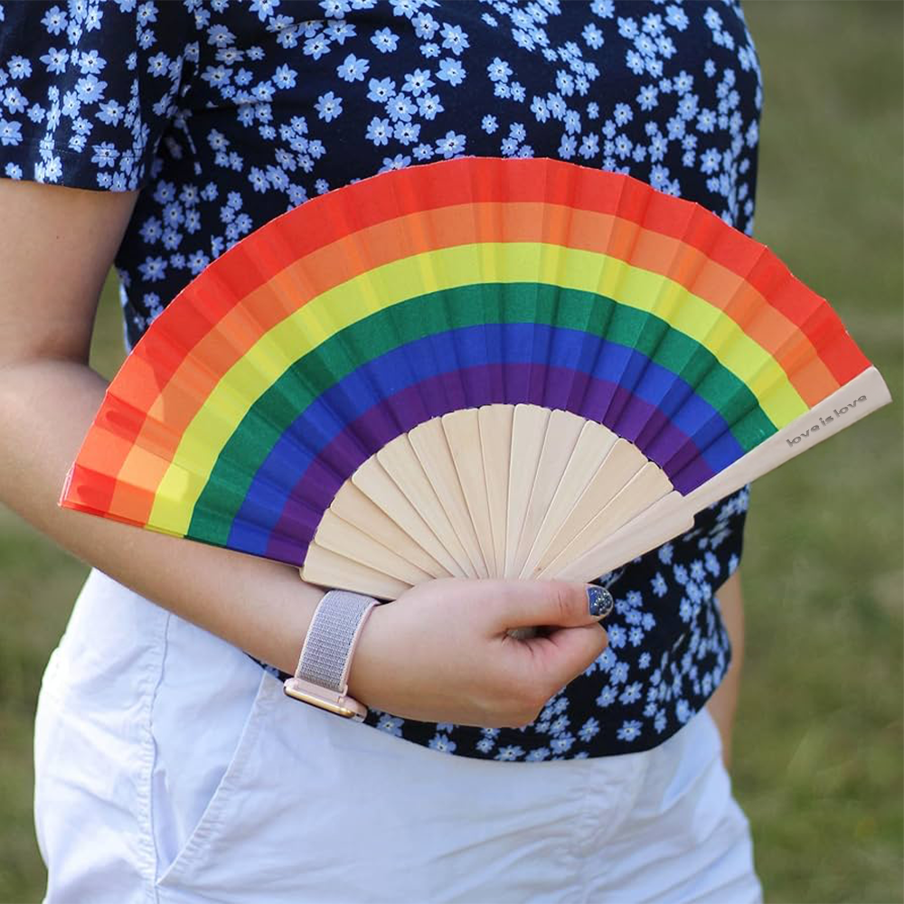 rainbowwoodenhandfan setting1
