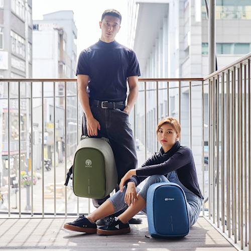 smallbobbybackpack PDP Copy 4.png