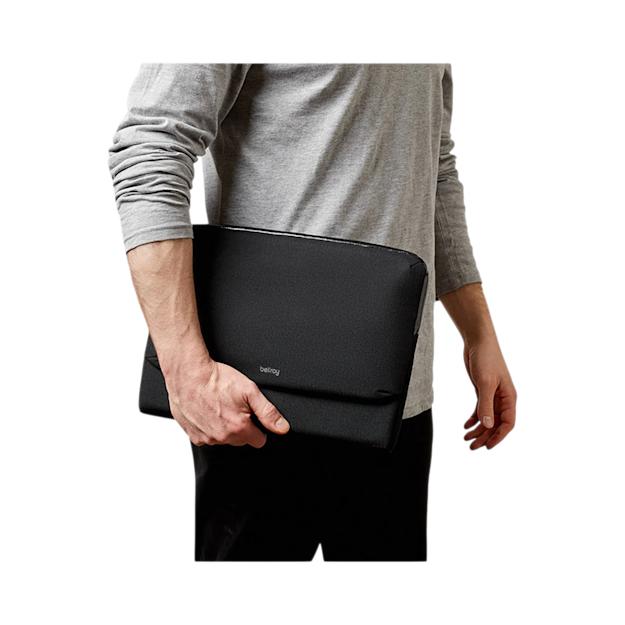 PDP - bellroy16laptopcaddy square #00000000 background