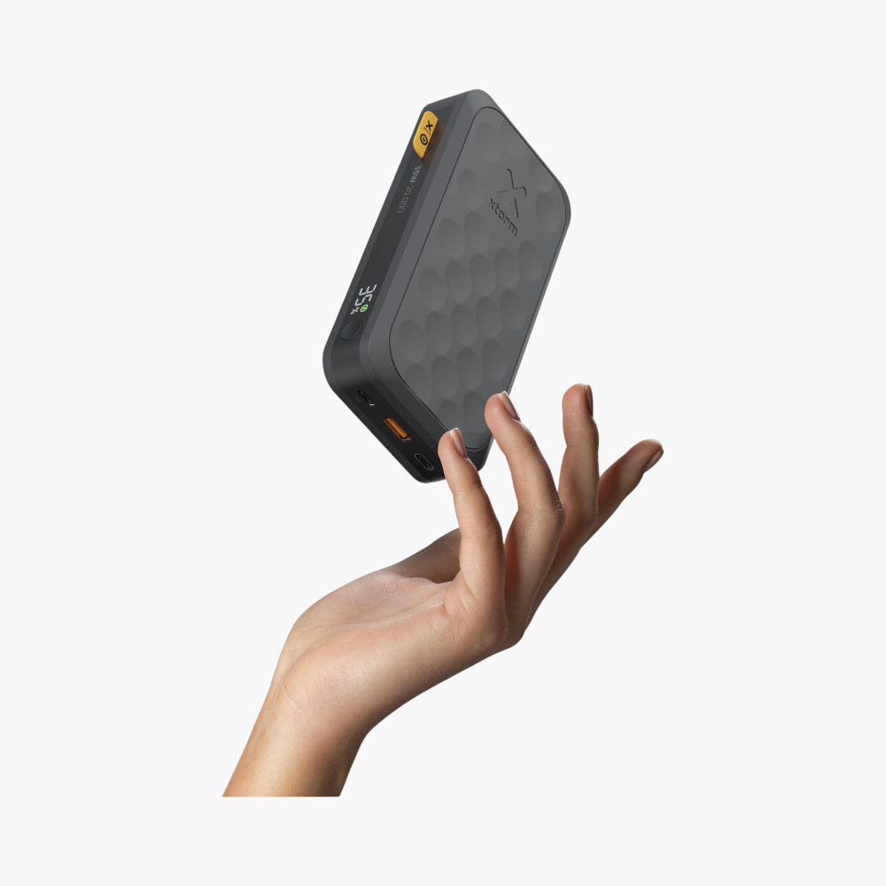 PDP - xtormfs520fuelseries20000mah35wpowerbank square #F8F8F8 background