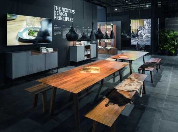 Don’t-Judge-a-Book-By-Its-Cover-2