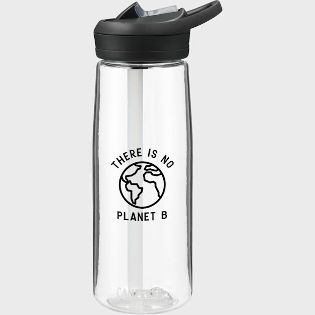 PDP - camelbakeddy25ozbottletristanrenew square grey background