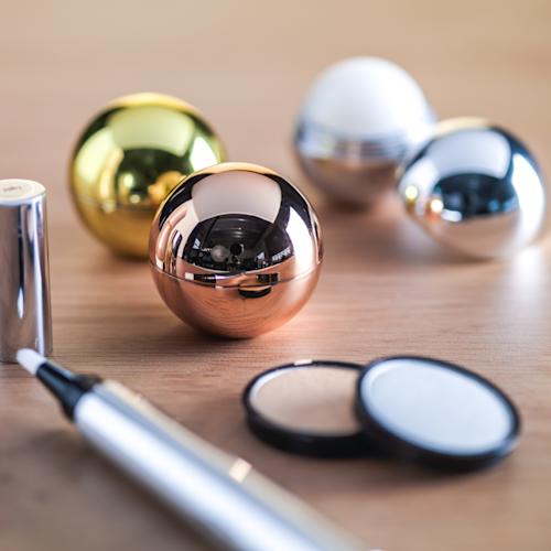 LipBalm Glossy lip balm PDP