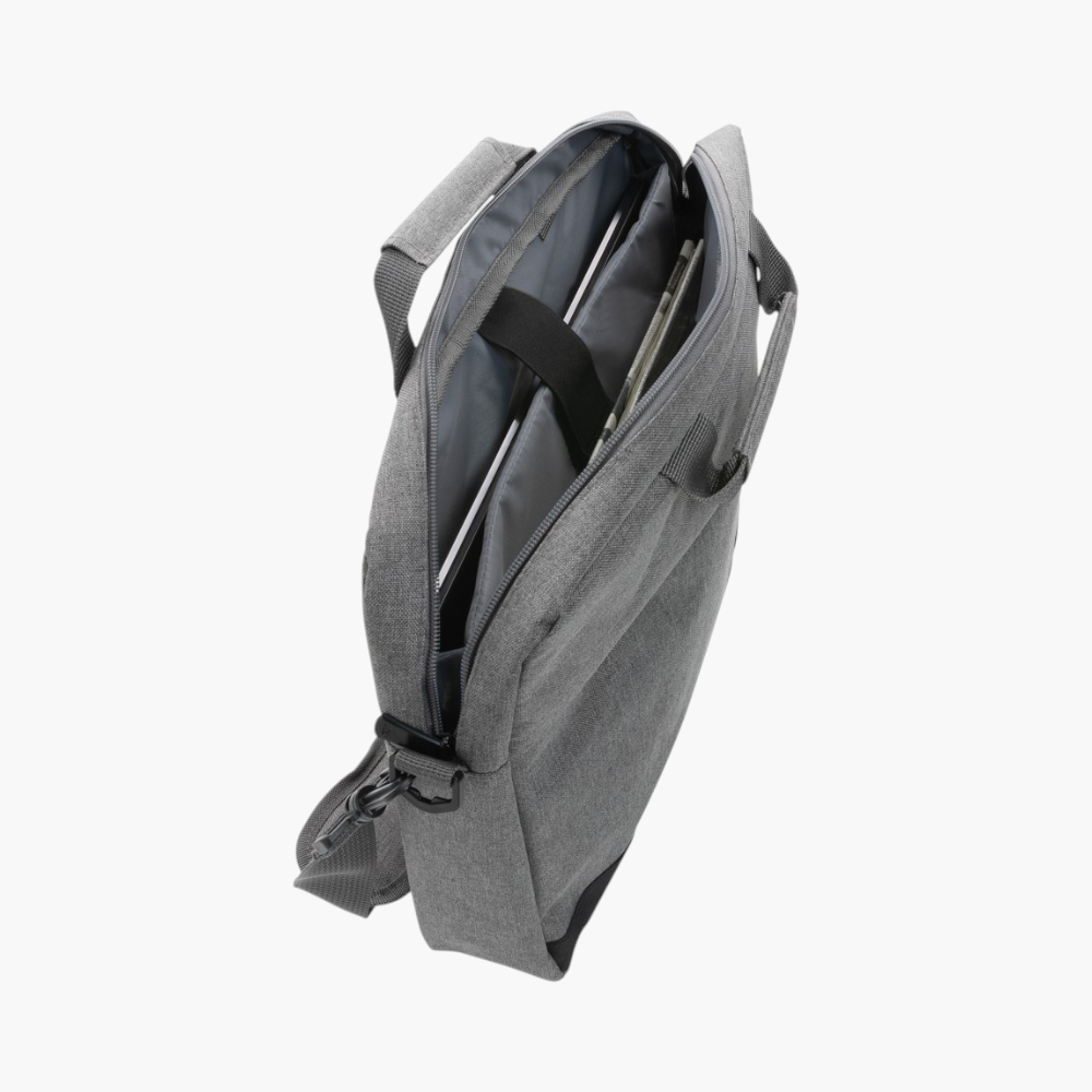 PDP - trend15laptopbag square #F8F8F8 background