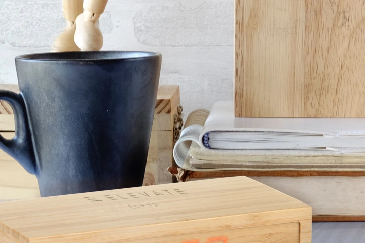 bamboo_alarm_clock_pdp_2