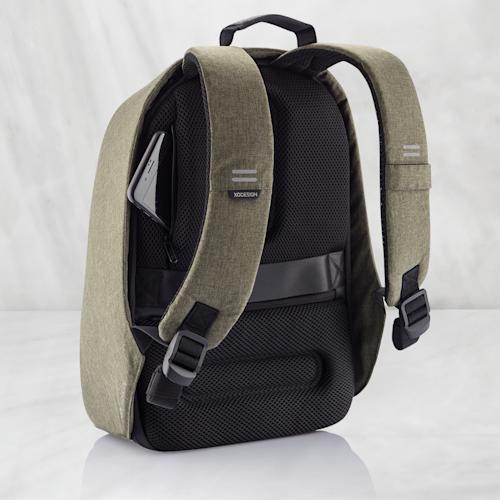 smallbobbybackpack PDP Copy 7.png