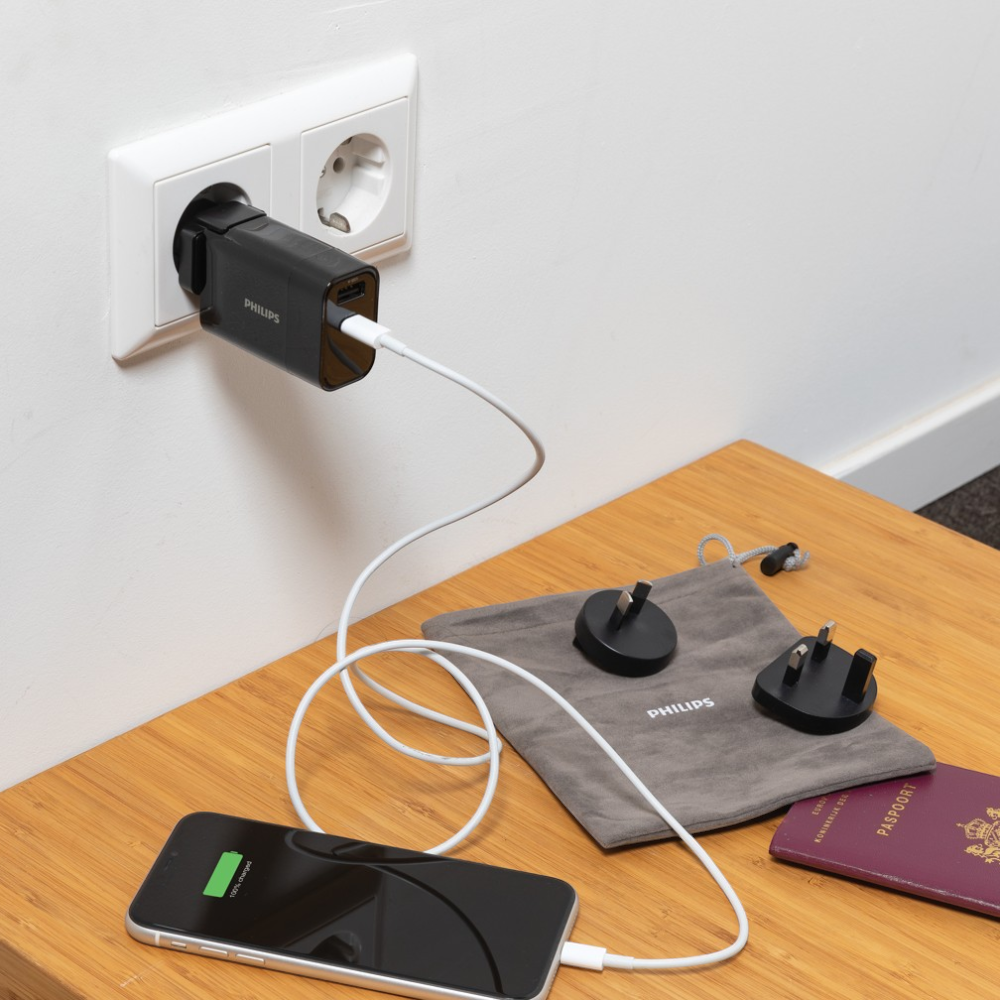 PDP - philipsultrafastpdtravelcharger square original background