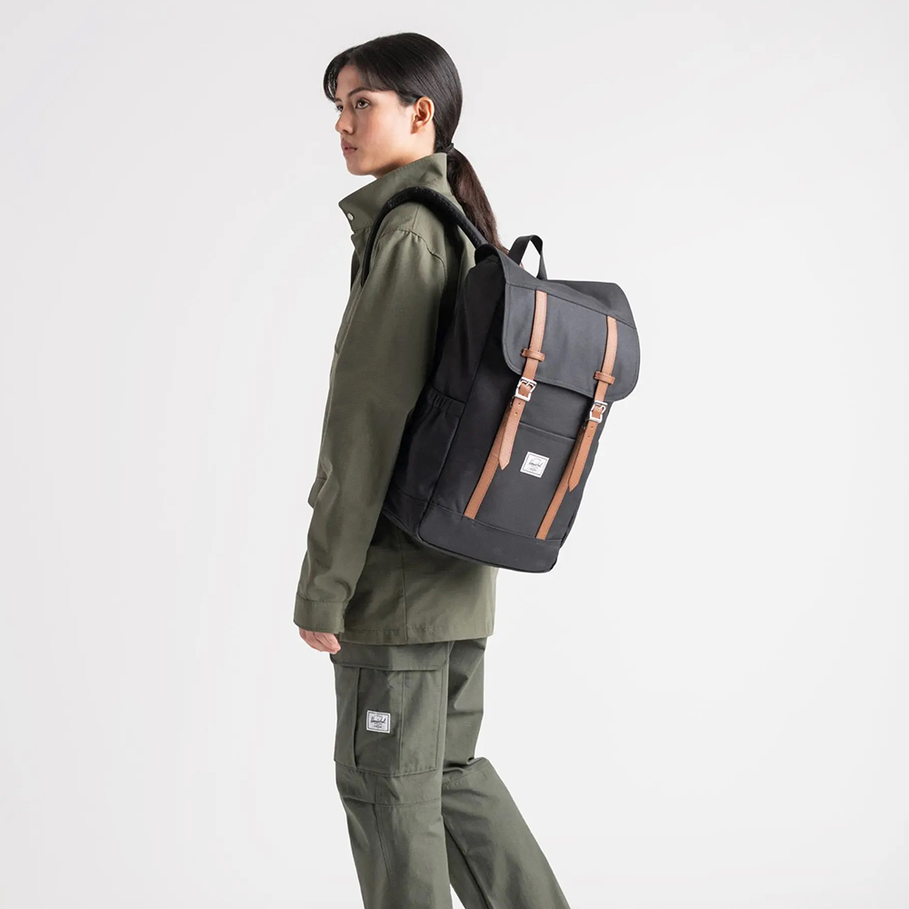 herschelretreatrecycledlaptopbackpack23l setting 1
