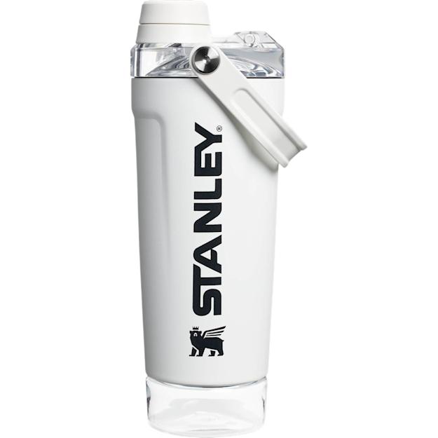PDP - stanleyactivateshakerbottle20oz square #00000000 background