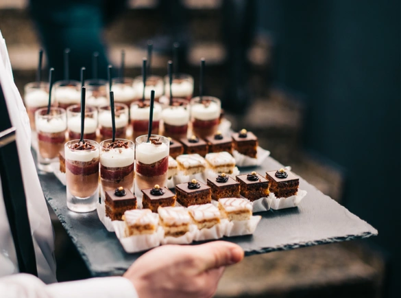 Everybody-loves-free-food