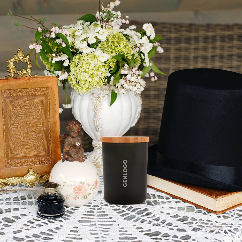 29. Ukiyo deluxe scented candle with bamboo lid Photo 2