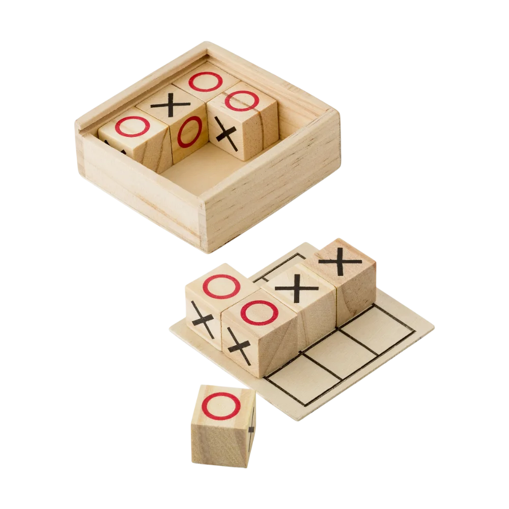 PDP - woodentictactoegamealessio square #F8F8F8 background