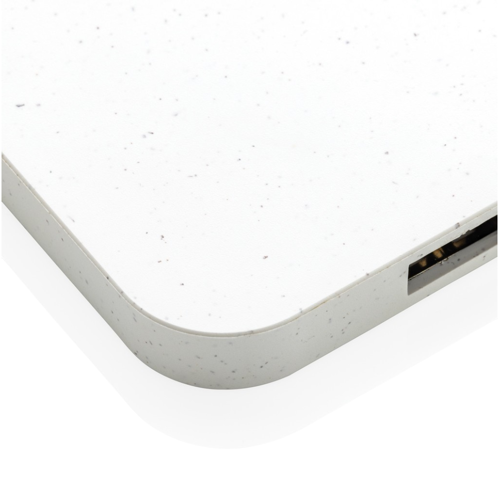 PDP - rcsrecycledplastic10wwirelesschargerwithusbports square #00000000 background