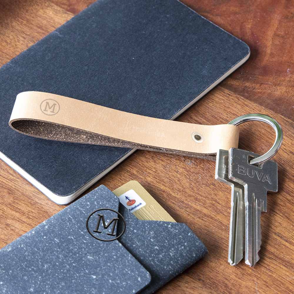 204. recycleddenimroundkeyring Photo 2