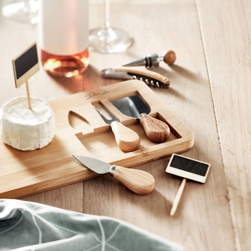 glenavybamboocheeseboardset setting1