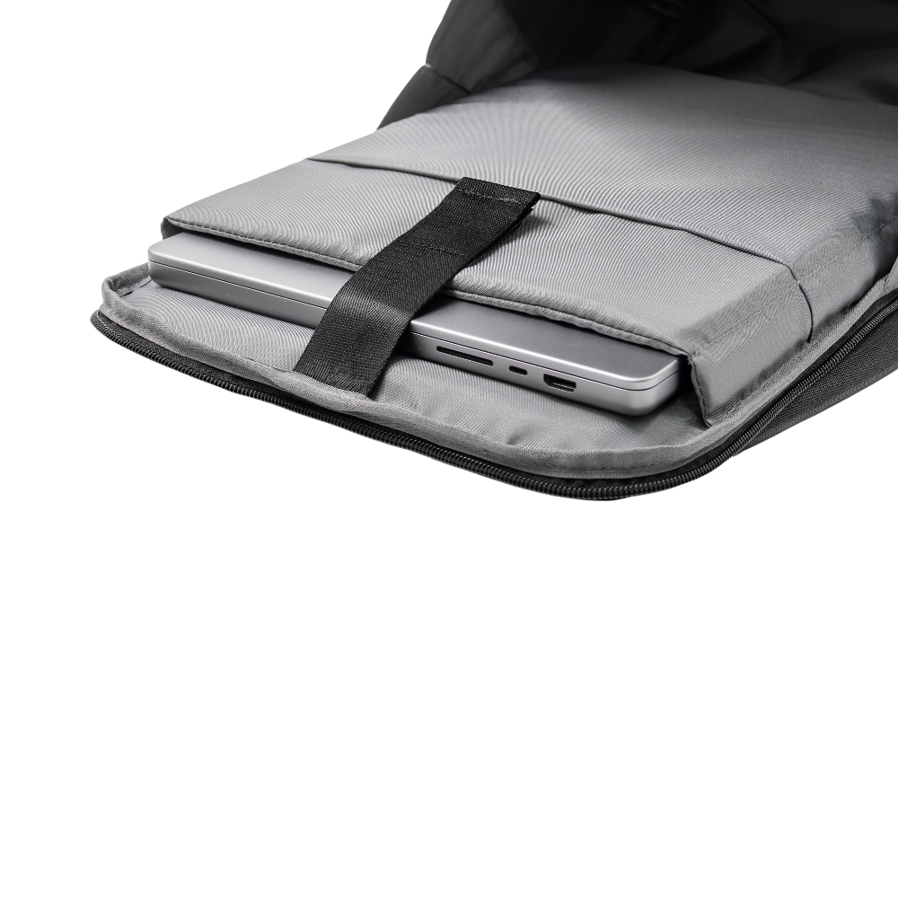 PDP - brandchargerapexbackpack square #00000000 background