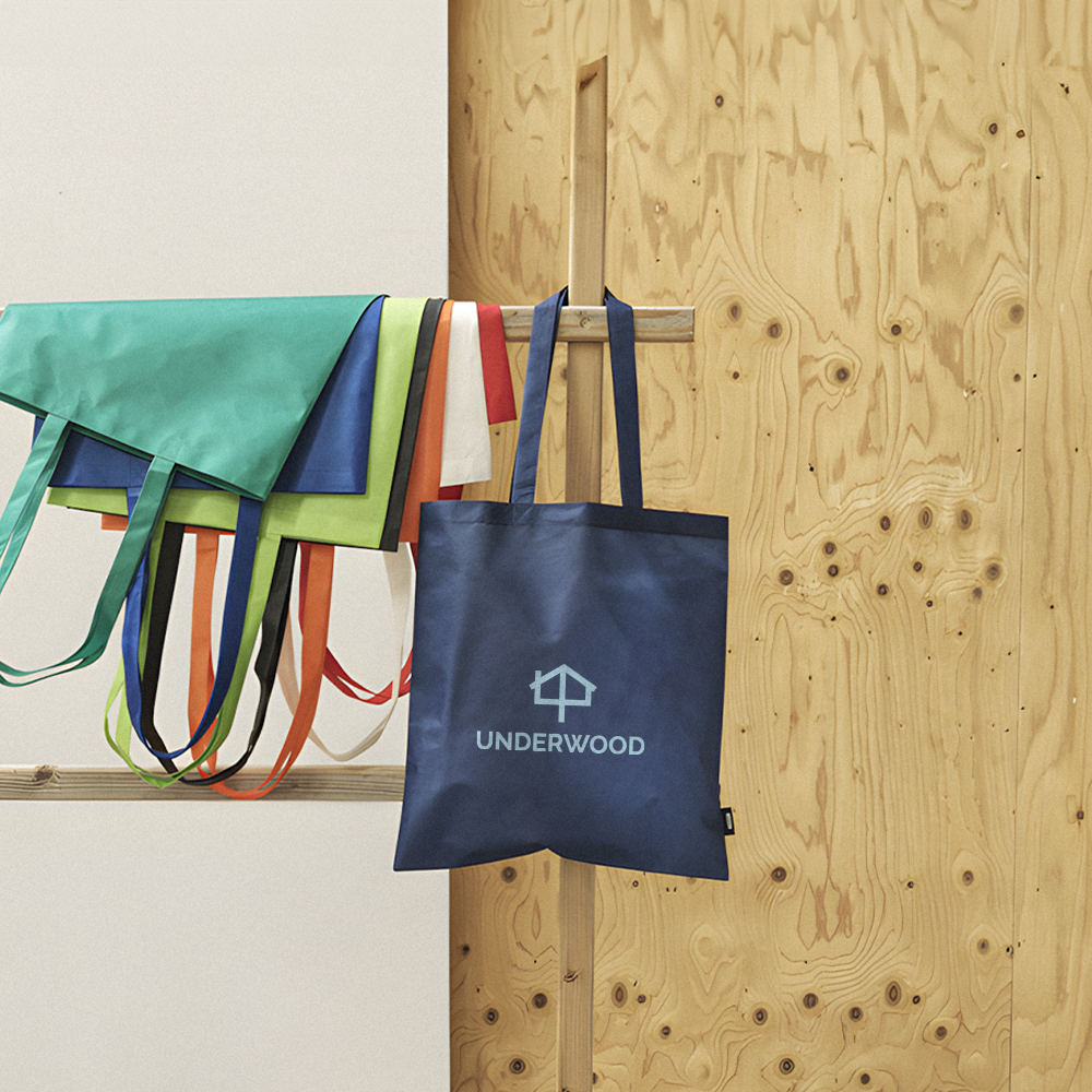 zeusgrsrecyclednonwovenbag setting1