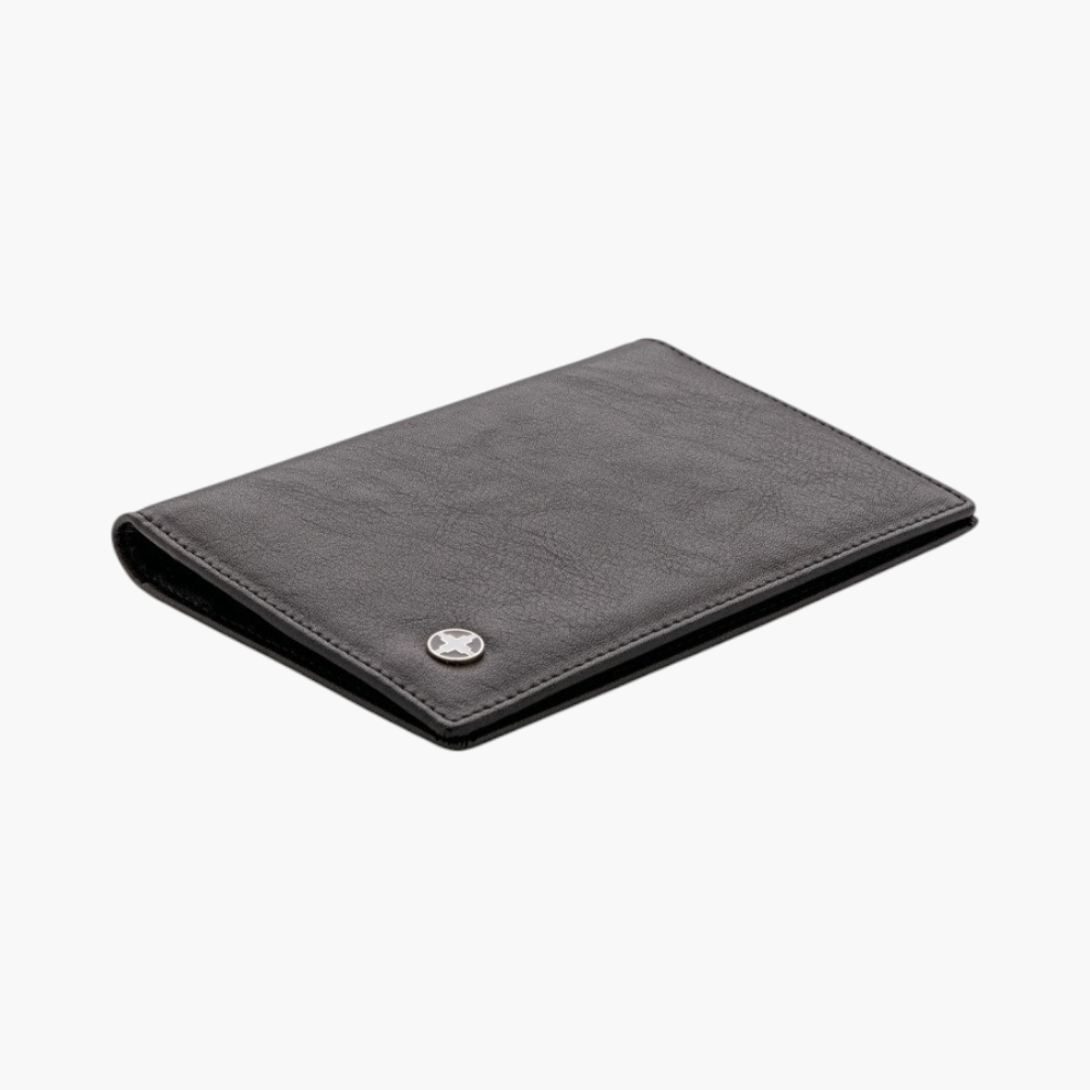 PDP - swisspeakrfidantiskimmingpassportholder square #F8F8F8 background
