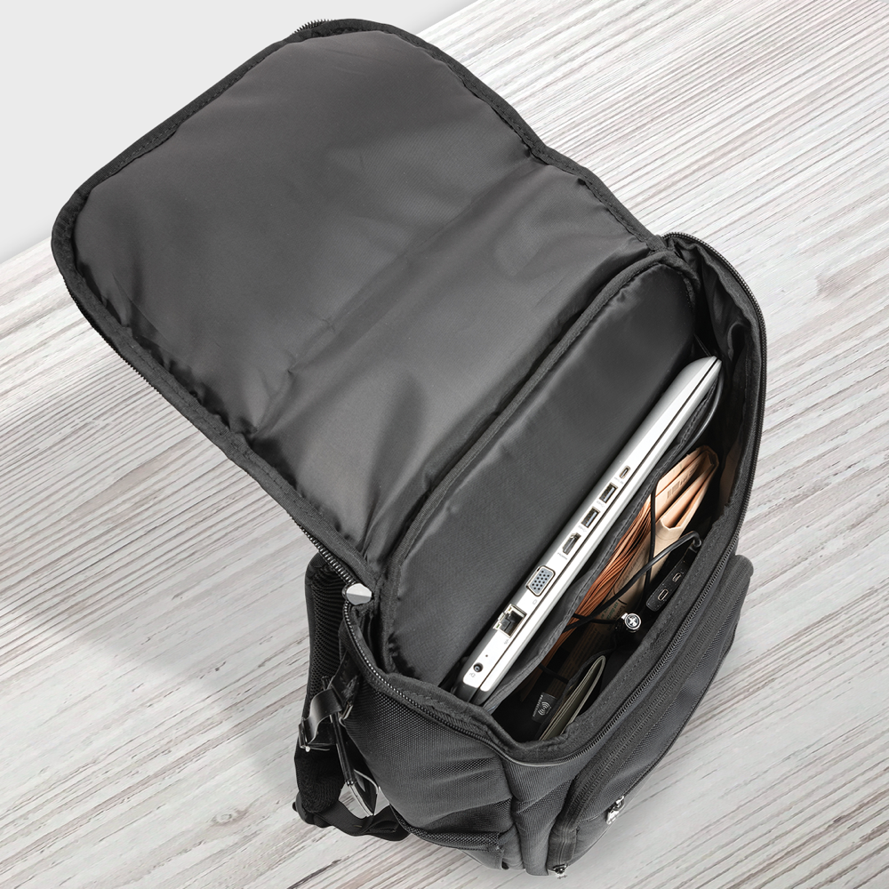 Swiss Peak AWARE™ RPET Voyager 15.6" laptop bag PDP Copy.png