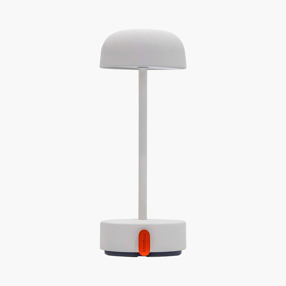 PDP - kooduufokusportablelamp square #F8F8F8 background