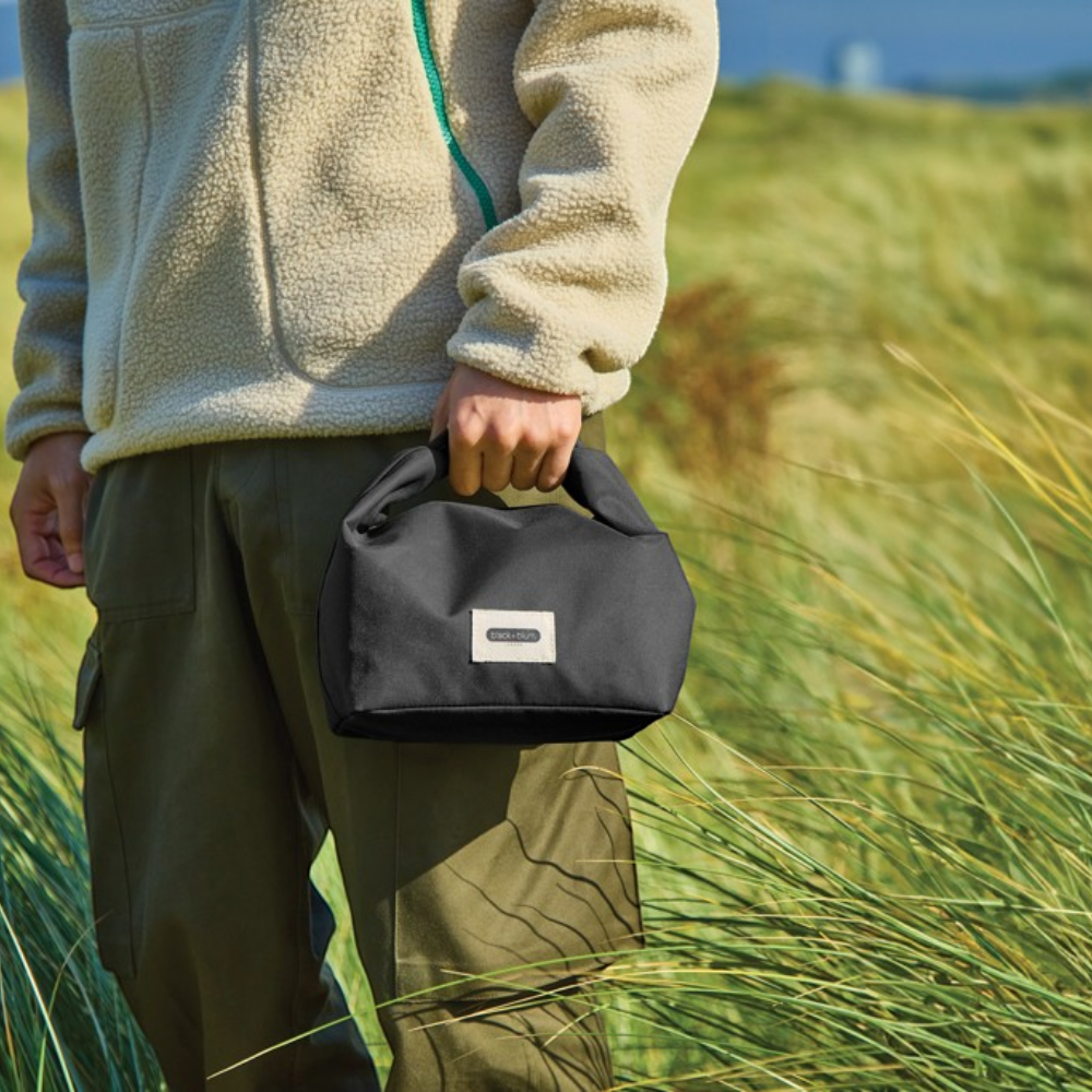 PDP - blackblum67linsulatedlunchcoolerbag square original background