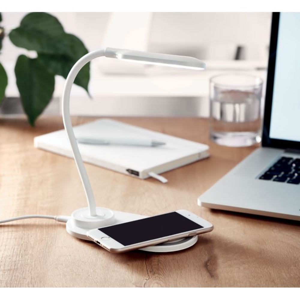 PDP - saturndesktoplightandcharger10w square original background