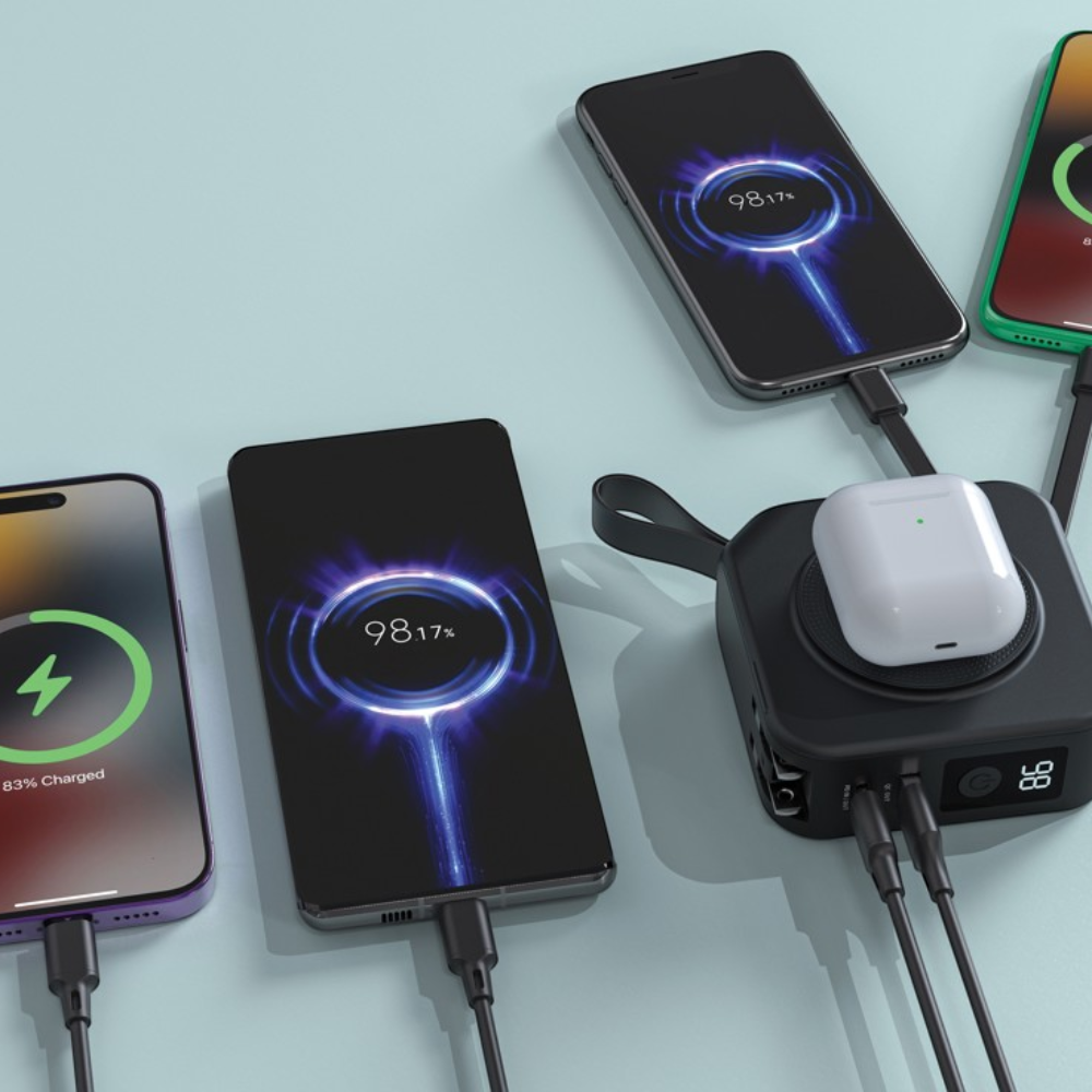 PDP - urbanvitaminsaratoga5in1universalcharger square original background
