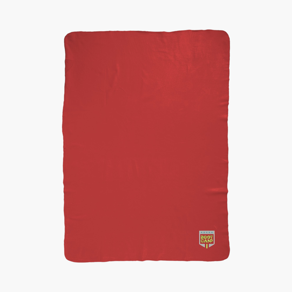 PDP - huggyfleeceplaidblanketwithcarrypouch square #F8F8F8 background