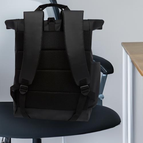 Resi 15- water resistant laptop backpack 23L PDP Copy 2