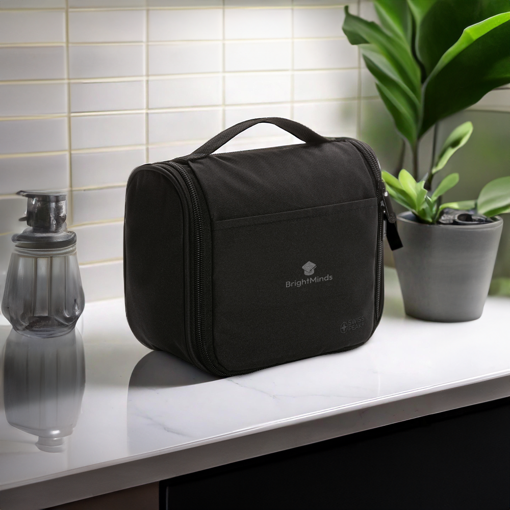 swisspeaklohanawaretoiletrybag setting1