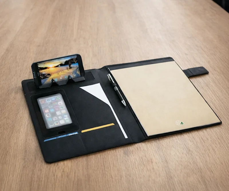 Block S: conference folders 