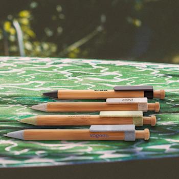 Bamboo pen with wheatstraw clip PDP4.png