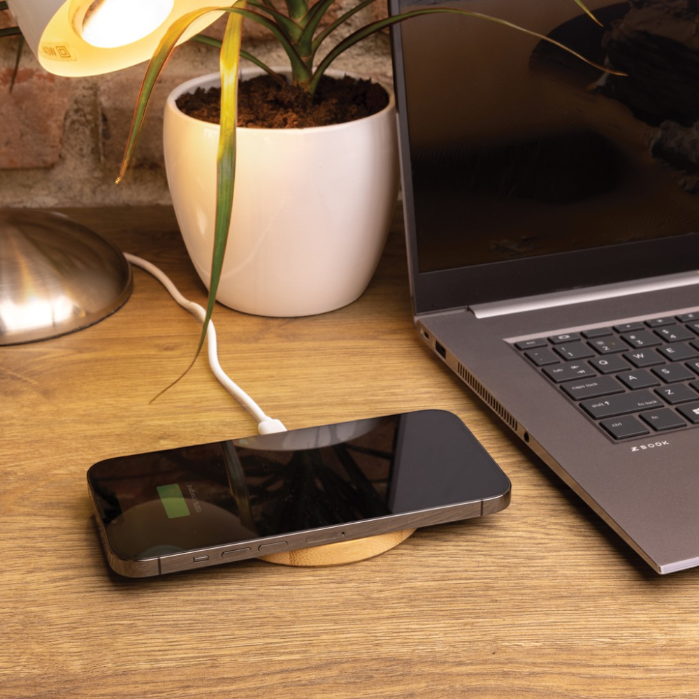 PDP - bamboo15wwirelesscharger square original background