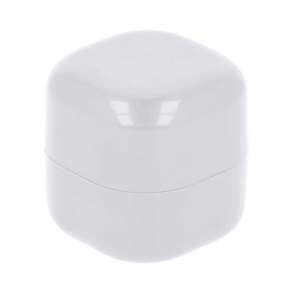 PDP - cubiclipbalm square #00000000 background