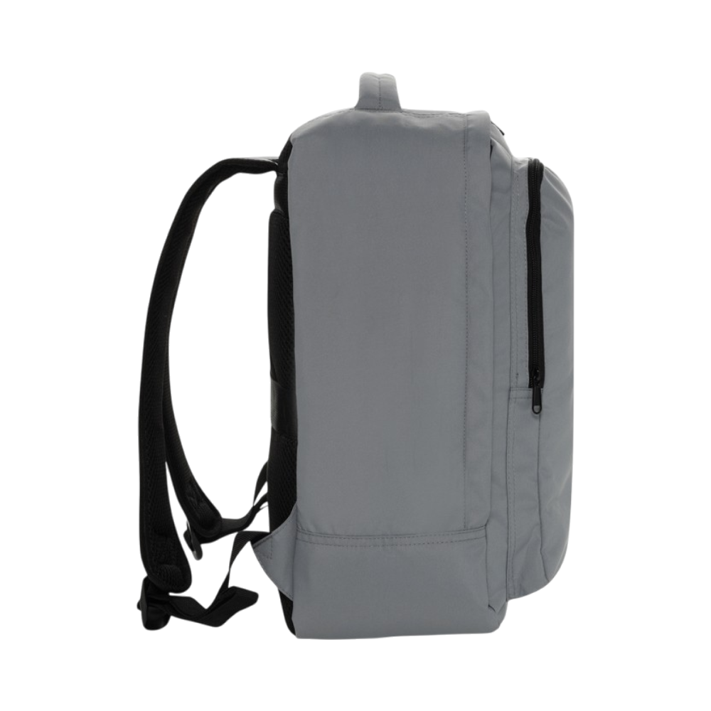 PDP - aceawarerpetfreeonboardtravelpack square #00000000 background
