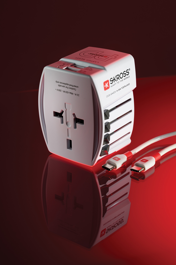 skrossworldtraveladaptermuv65wpdwithusbccable - supplier