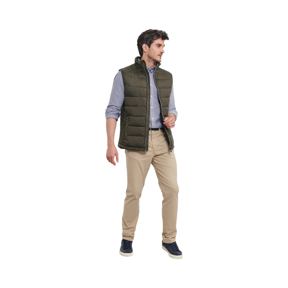 PDP - russellmennanobodywarmer square #00000000 background