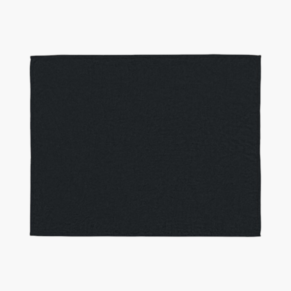 PDP - loganrpetfleeceblanket280grm square #F8F8F8 background