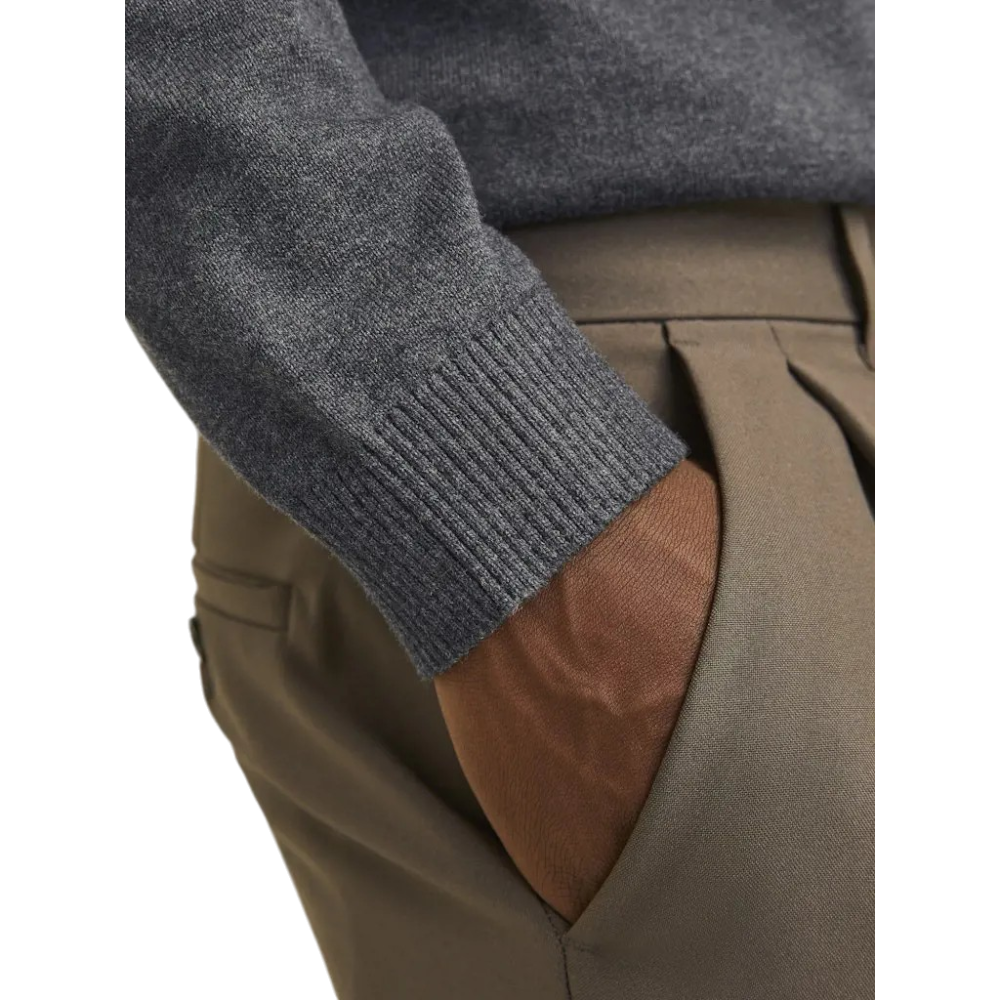 PDP - jackjonesknitrollneck square #00000000 background
