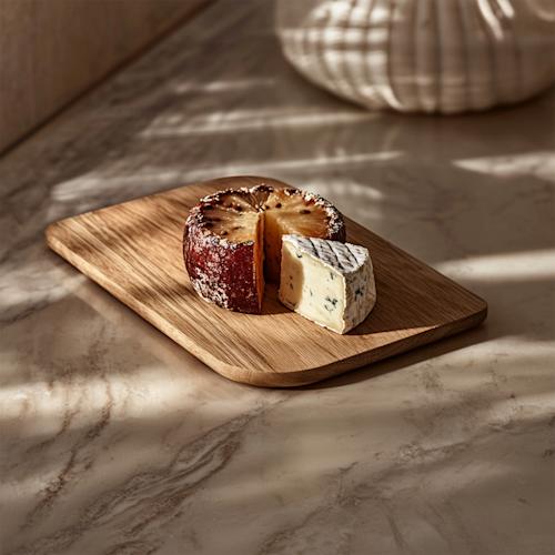 baybacleanbamboocuttingboard setting2