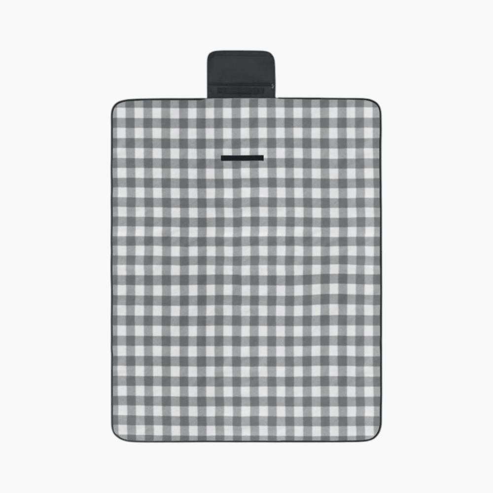 PDP - calyrpetfleecepicnicblanket square #F8F8F8 background