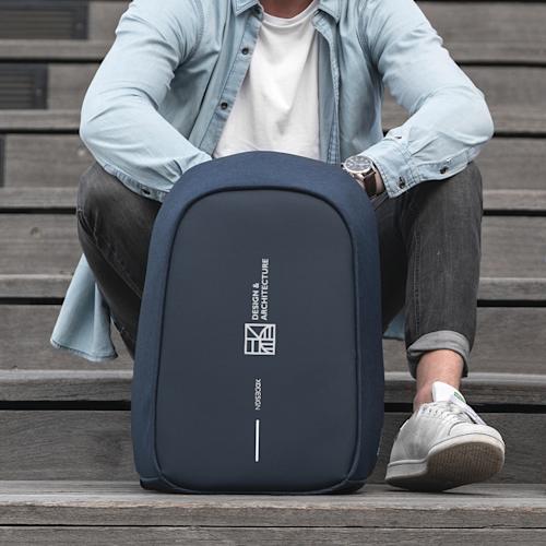 xl bobby backpack PDP3