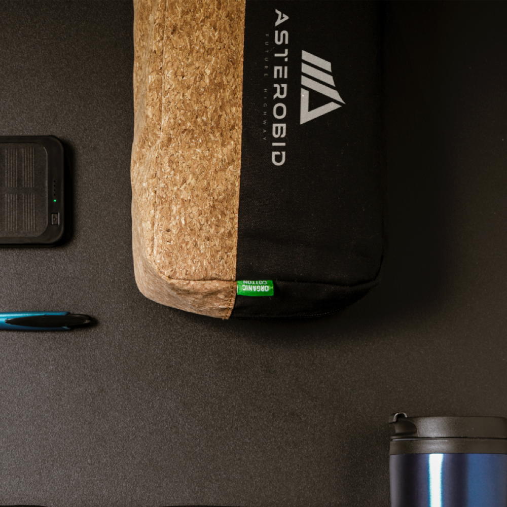 ECO Cork Cosmetic Bag PDP Copy 3