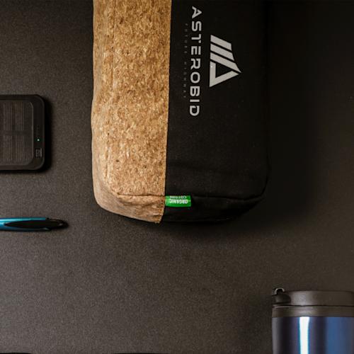 ECO Cork Cosmetic Bag PDP Copy 3